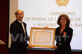 Orden de amistad para exdirectora regional de la OIF