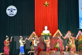 Rememoran fiesta nacional de Laos en Hanoi
