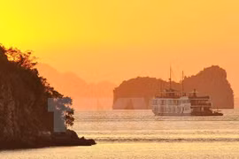 Ha Long entre mejores lugares para selfies con atardecer en Sudeste de Asia