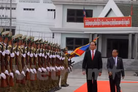 Vietnam y Laos fomentan cooperación en combate contra crímenes