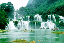 Vietnam y China dialogan sobre cooperación en cascada de Ban Gioc