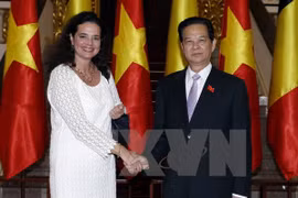 Visita de titular de Senado belga a Hanoi: hito para nexos bilaterales