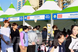 Concurrentes al Festival Busan impresionados por cultura vietnamita