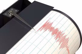  Fuerte terremoto sacude el Este de Indonesia