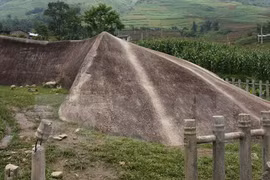 Hallan piedras talladas antiguas en Mu Cang Chai