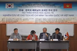 Debaten en Sudcorea proyección de Ho Chi Minh