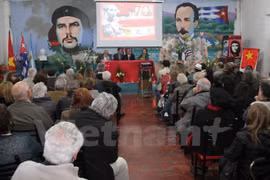 Celebran Fiesta Nacional en Buenos Aires
