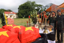 Vietnam y Cambodia cooperan en repatriación de restos combatientes