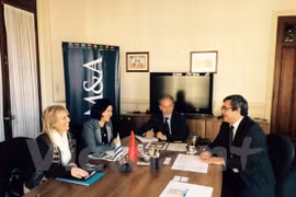 Representantes de la Embajada de Vietnam en Argentina, concurrente en Uruguay, se reunieron con la Cámara de Comercio del Mercado Común del Sur (MERCOSUR) – la Asociación de Naciones del Sudeste Asiático (ASEAN). (Fuente: VNA)