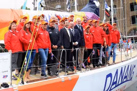 Nombran “Da Nang-Vietnam” a una vela de regata mundial