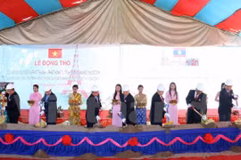 Ayuda Vietnam a Laos en infraestructura de radio - televisión