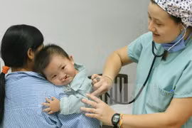 Operación quirúrgica gratuita para niños con defectos faciales