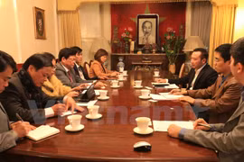 Promueve Da Nang cooperación turística y comercial en Reino Unido