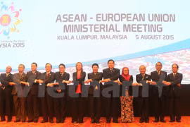 ASEAN y socios comprometidos a reforzar cooperación regional
