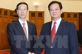 El primer ministro Nguyen Tan Dung recibe en Hanoi al viceprimer ministro chino Zhang Gaoli (Fuente: VNA)