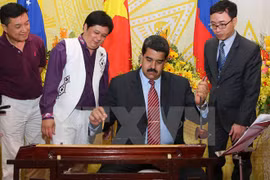  Presidente venezolano Nicolás Maduro concluye visita a Vietnam