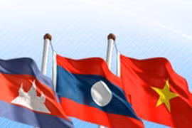 Fuerzas de seguridad de Laos, Vietnam y Cambodia fomentan amistad