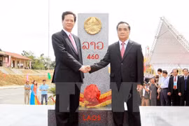 Provincias Vietnam-Laos concluyen remozamiento de hitos fronterizos
