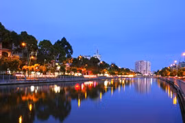 Ciudad Ho Chi Minh lanza nuevo servicio de turismo fluvial