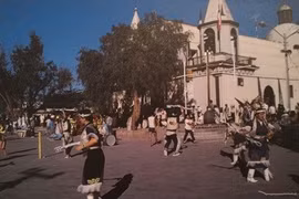 Exposición fotográfica presenta en Hanoi cultura de Chile