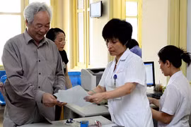 Reajuste de precio de servicios médicos beneficia titulares de seguro