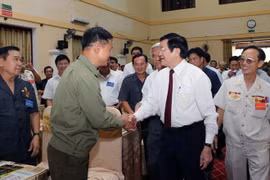 El presidente vietnamita, Truong Tan Sang, reunió con excombatientes en Nghe An (Fuente: VNA)