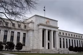 Aumento de tasa de interés por FED: Pros y contras para empresas vietnamitas