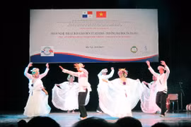 Velada de danza saluda relaciones diplomáticas Vietnam- Panamá