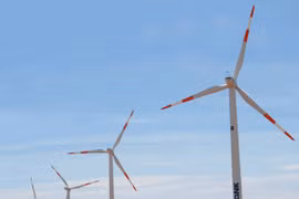Vietnam adopta nueva estrategia para impulsar desarrollo de energía renovable