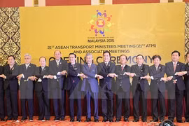 Fomentan conexión de transporte ASEAN, China y Japón