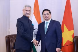 El primer ministro de Vietnam, Pham Minh Chinh, recibe al ministro de Asuntos Exteriores de la India, Subrahmanyam Jaishankar. (Fuente: VNA)