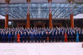 Delegados del Comité Central del Partido Comunista de Vietnam del XIII mandato durante una reunión el 3 de agosto. (Fuente:VNA)