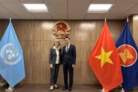 El embajador Dang Hoang Giang, representante permanente de Vietnam ante la ONU, y Julie Bishop, enviada especial del Secretario General de la ONU para Myanmar (Fuente:VNA)