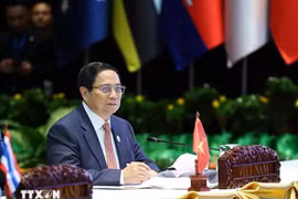 El primer ministro Pham Minh Chinh en la segunda reunión de líderes de la Comunidad de Cero Emisiones de Asia (AZEC). (Fuente: VNA)