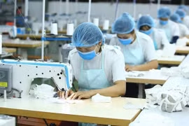 Esperanzas para sector de confección textil de Vietnam en 2023