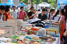 Esfuerzos para traer libros vietnamitas al mundo
