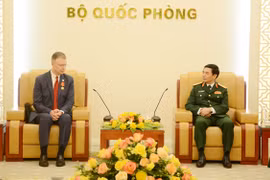 Vietnam reafirma importancia a lazos con EE.UU. en superación de consecuencias de guerra