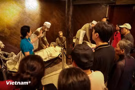 Miles de turistas visitan museo que conserva recuerdos de victoria de Dien Bien Phu