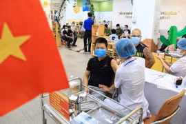 Hanoi pone en marcha la mayor campaña de vacunación de la historia