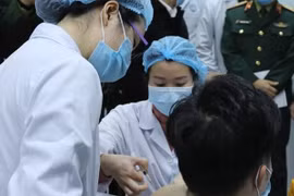 Ensayos de vacuna contra COVID-19 en Vietnam siguen estrictamente las directrices de OMS