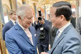 Relaciones de asociación estratégica Vietnam – Reino Unido crecen con fuerza