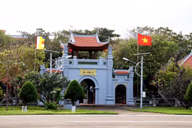 Exploran la pagoda en el corazón de Truong Sa