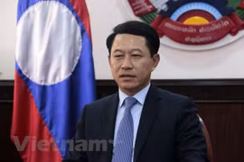 Laos destaca papel y contribuciones de Vietnam a ASEAN