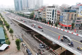 Abren al tráfico el mayor paso elevado de Hanoi 