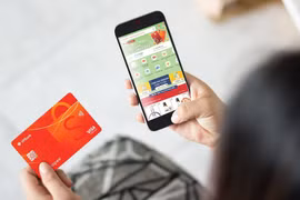 "Apretón de manos" entre Visa y Moca contribuirá a impulsar pago digital en Vietnam