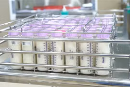 Operan mayor banco de leche materna de Vietnam 