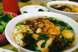 Sopa de fideos de Hai Phong entre las mejores del mundo, según TasteAtlas 