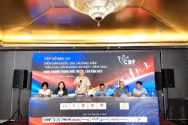 En la conferencia de prensa. (Fuente:VNA)