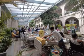Pacientes del Hospital General de Filipinas fueron traslados tras un incendio. (Fuente: Internet)