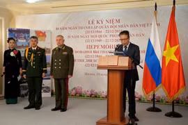 El embajador de Vietnam en Rusia, Dang Minh Khoi, habla en el evento. (Fuente: VNA)